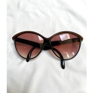Vintage Y2K 90s YSL Yves Saint Laurent Retro Oversized Cat Eye Sunglasses Black